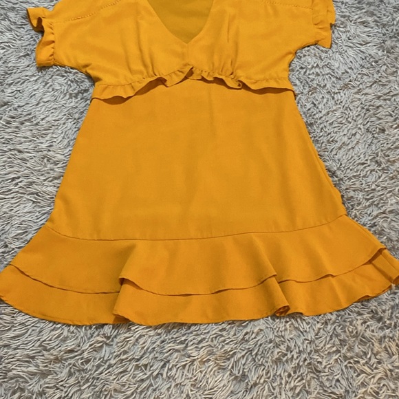 CITY VIBE DRESS - Picture 3 of 4